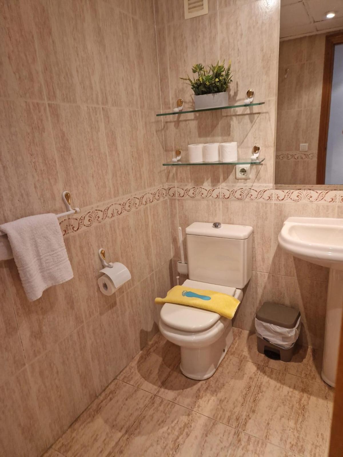 Apartamento Primera Linea De Playa Patacona فالنسيا المظهر الخارجي الصورة